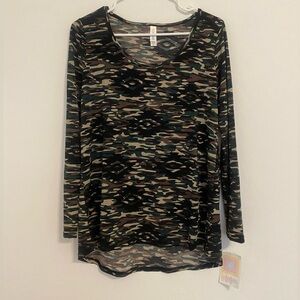 LuLaRoe Camouflage Long Sleeve Women's Top